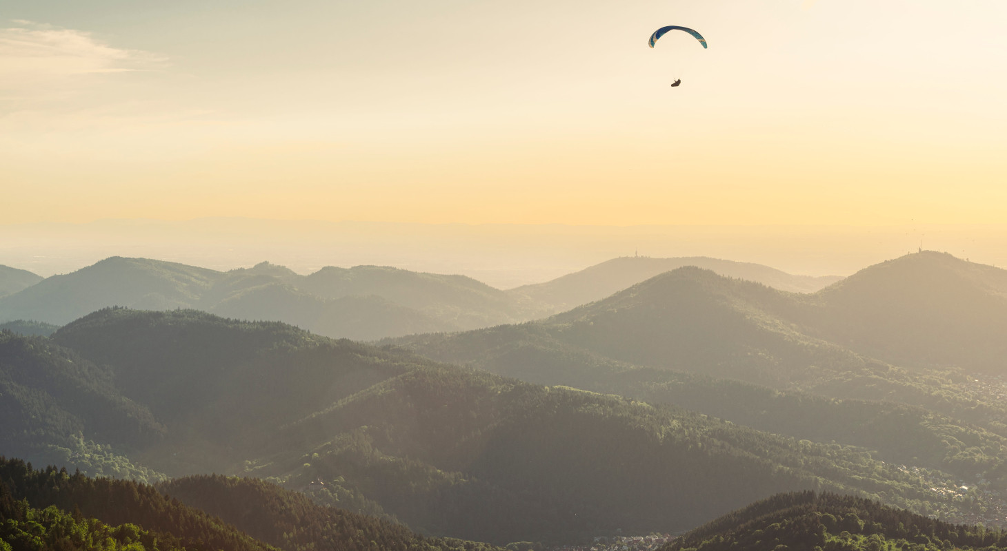 paragliders at the devils mill