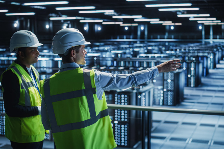 data center IT specialist and system admin