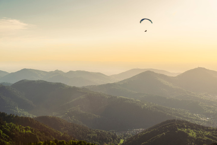 paragliders at the devils mill