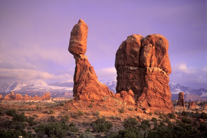 balanced rock at arches national park in utah