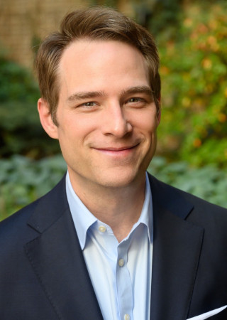 Jayson Traxler headshot